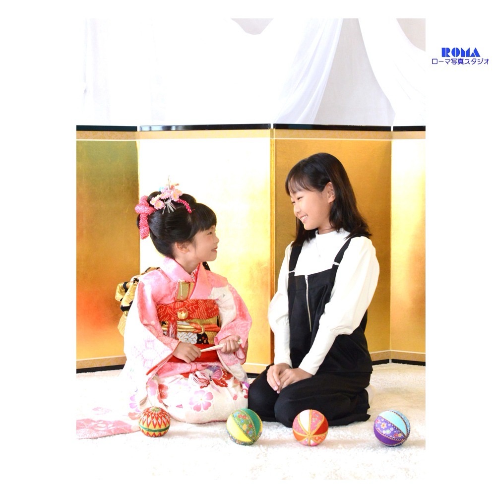 七五三7歳 女の子 ピンクの絞り着物 日本髪・姉妹で撮影｜静岡市ローマ写真スタジオ