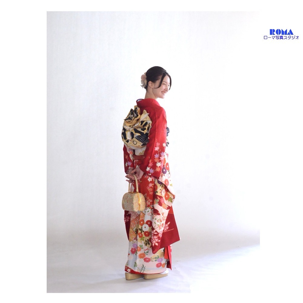 静岡市の写真館で赤の古典の振袖写真
